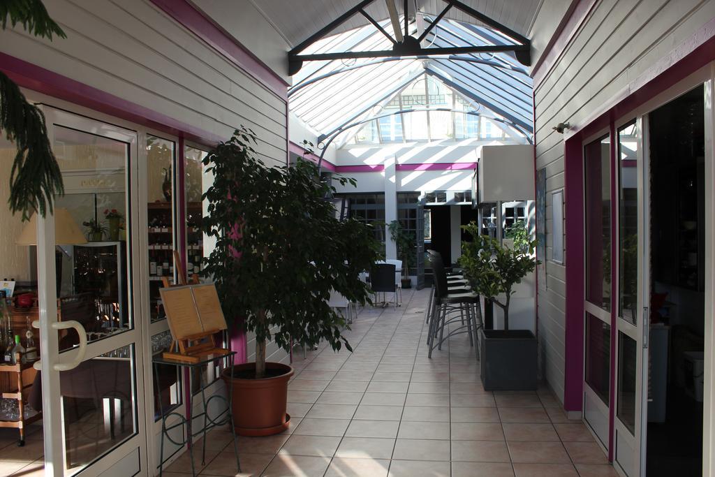 Logis Hotel Les Cimes Argeles-Gazost Exterior photo