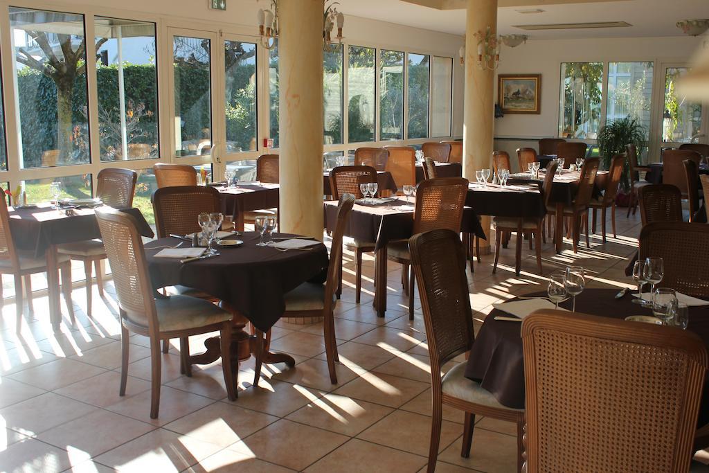 Logis Hotel Les Cimes Argeles-Gazost Exterior photo